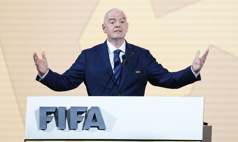 登与莱昂纳 登与莱昂纳